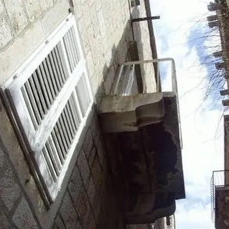 Maria's Place 3*