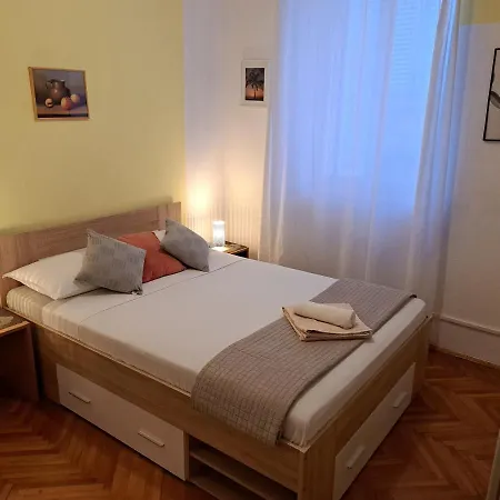 Guest house Maria's Place 3*